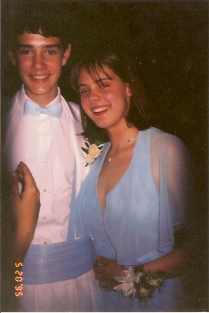 Illustration for article titled Send Us Your Nostalgic and Nutty Prom Pictures